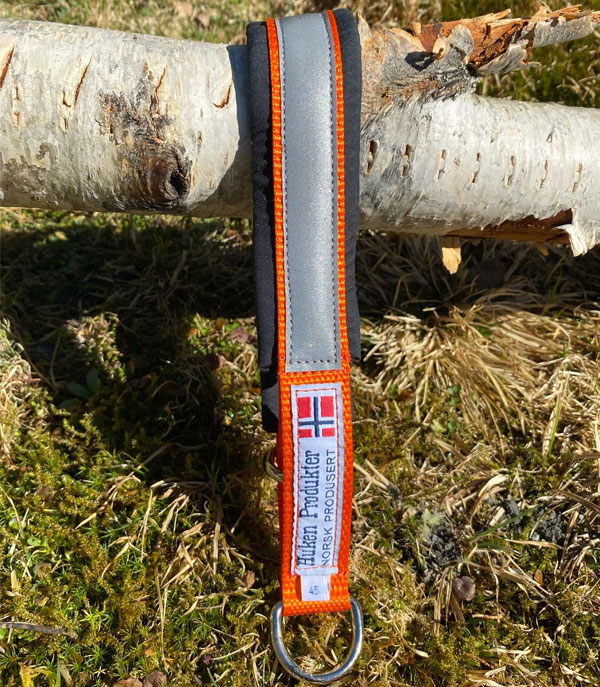 Halvstrup Polstret med flat refleks 25 mm bredde 1 Halvstrup Polstret med flat refleks 25 mm bredde